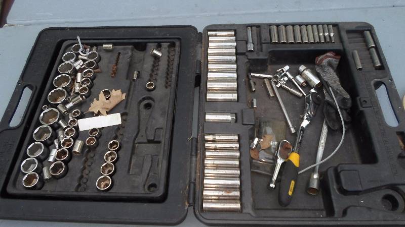 lot 37 image: Craftsman Socket Kit
