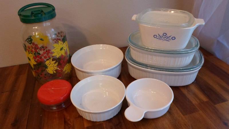 lot 73 image: Mixed Corning Bakeware and More