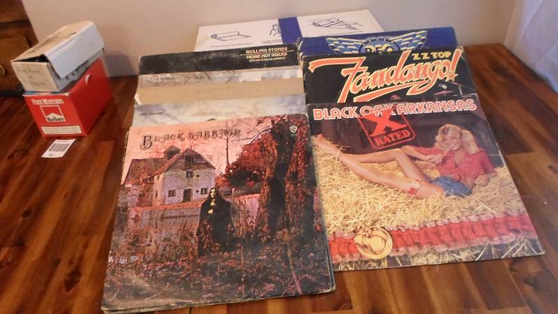 lot 84 image: Vinyl Records