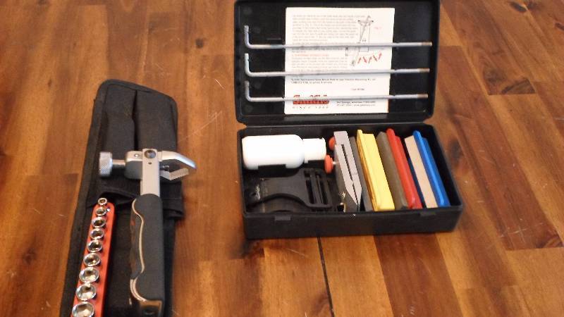 lot 86 image: Sharpening Kit and Multi-Function Tool