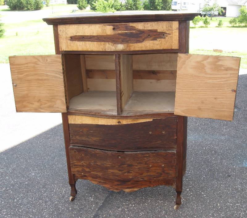 lot 002 image: Antique Dresser - Needs Love
