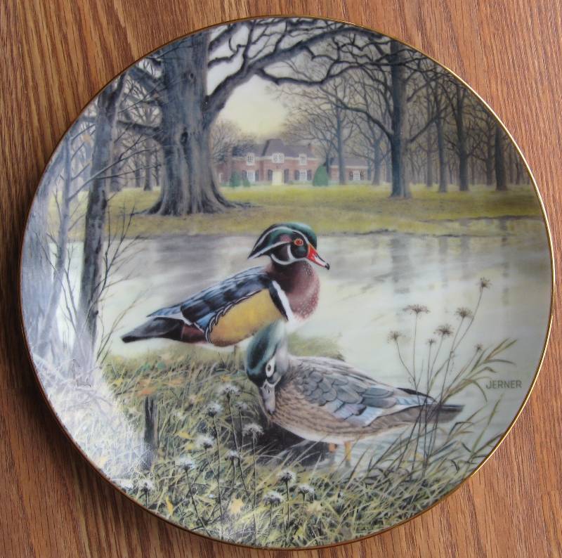 lot 039 image: 7 Decorative Plates