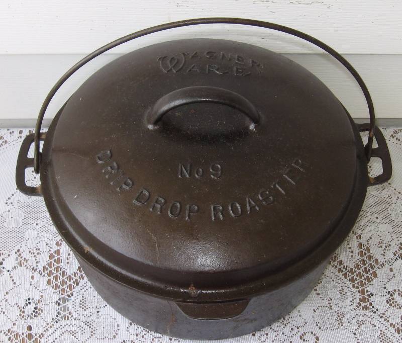 lot 014 image: Wagner Ware Roaster wLid