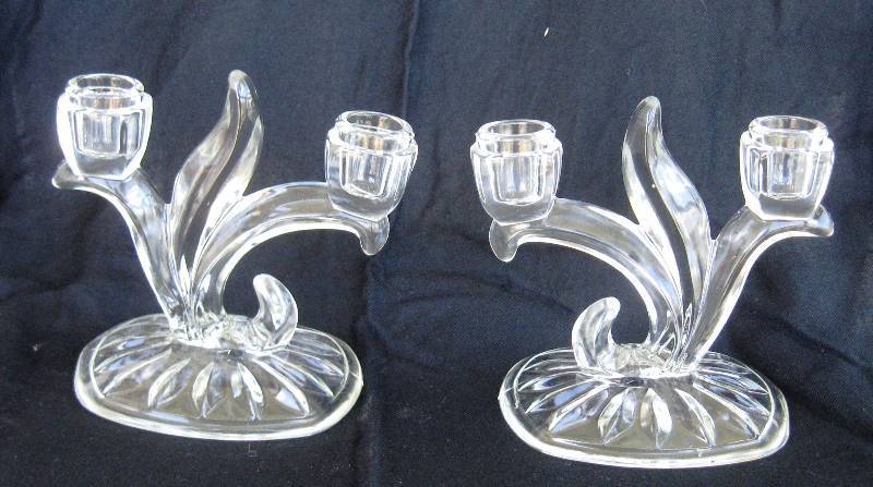 lot 038 image: Art Deco Flame Double Candle Holders & SaltPepper Sets