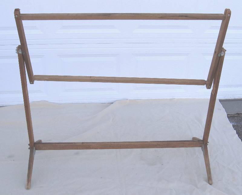 lot 054 image: Vintage Wood Quilting Frame