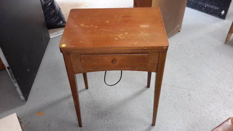 Singer antique sewing machine