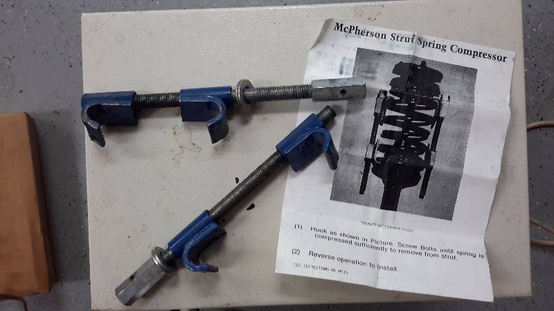McPherson strut spring compressor