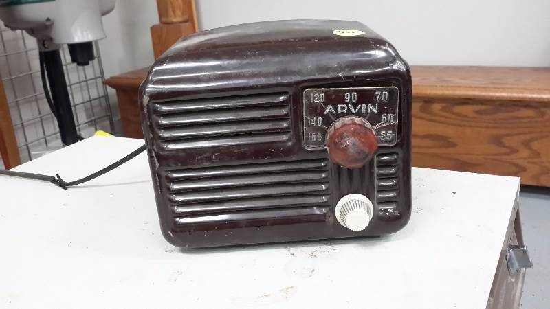 Arvin tube radio