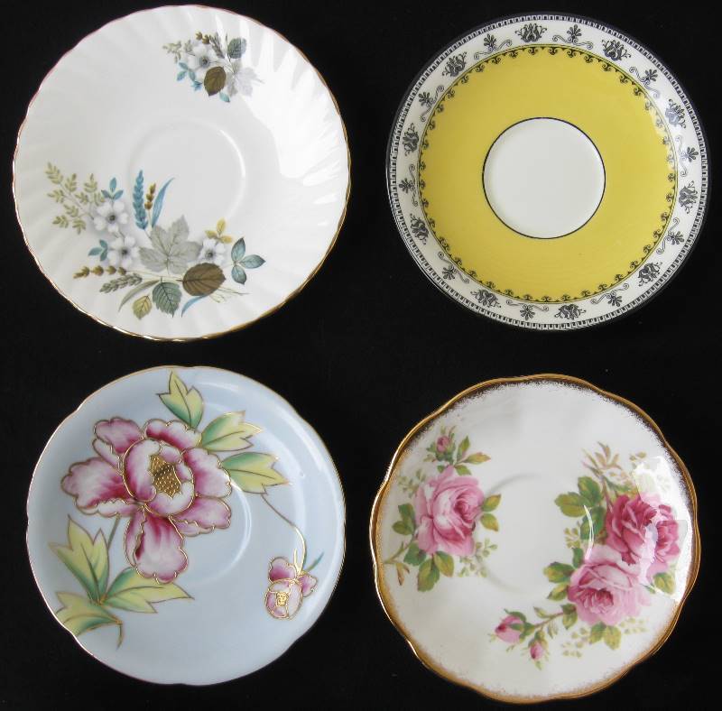 lot 018 image: Vintage, porcelain Tea Cup & Saucer Sets  - Lot C