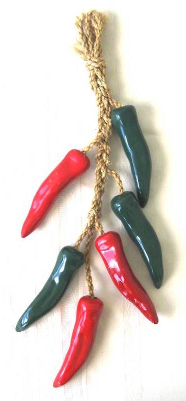 lot 064 image: Vintage, Southwestern PotteryCeramic Decor