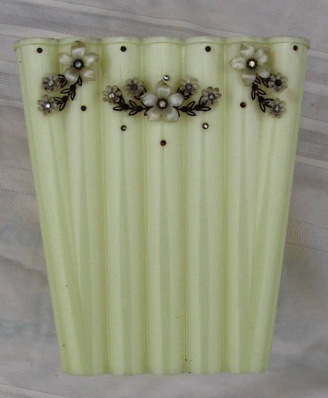 lot 075 image: Bathroom  Bedroom Trash Baskets  Bins