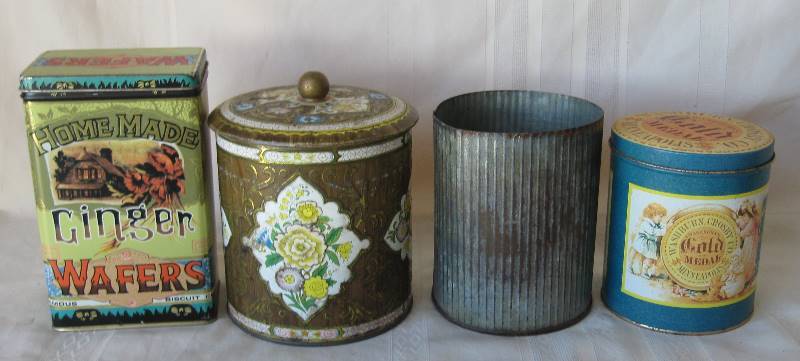 lot 103 image: Vintage Kitchen Tins