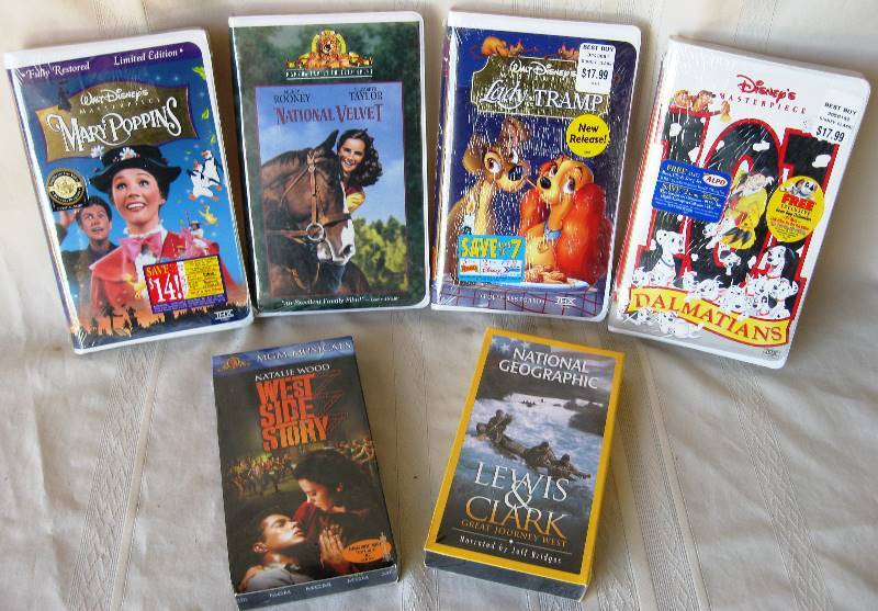 lot 132 image: Sealed VCR Family Movies  Jane Fonda Workout (open)