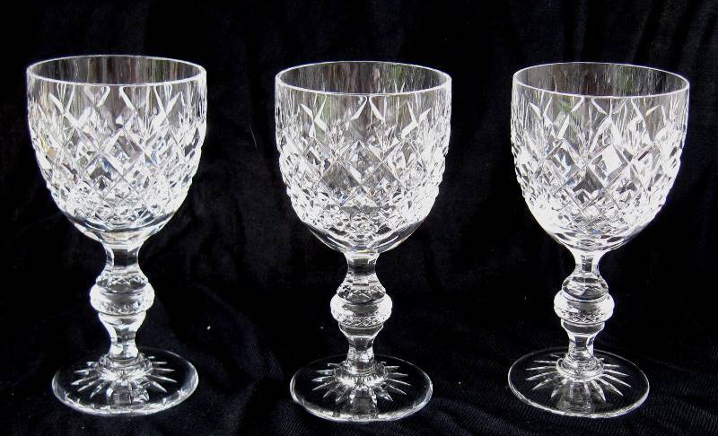 lot 138 image: 6 Beautiful, Cut-Crystal Wine Glasses