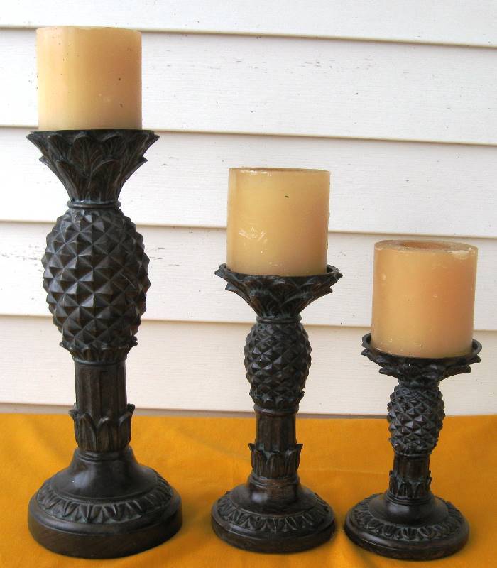 lot 139 image: Candle Holder Lot