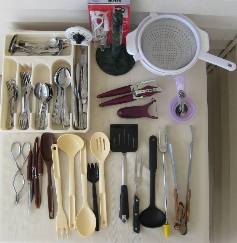 lot 146 image: Flatware & Cooking Utensils Lot #1