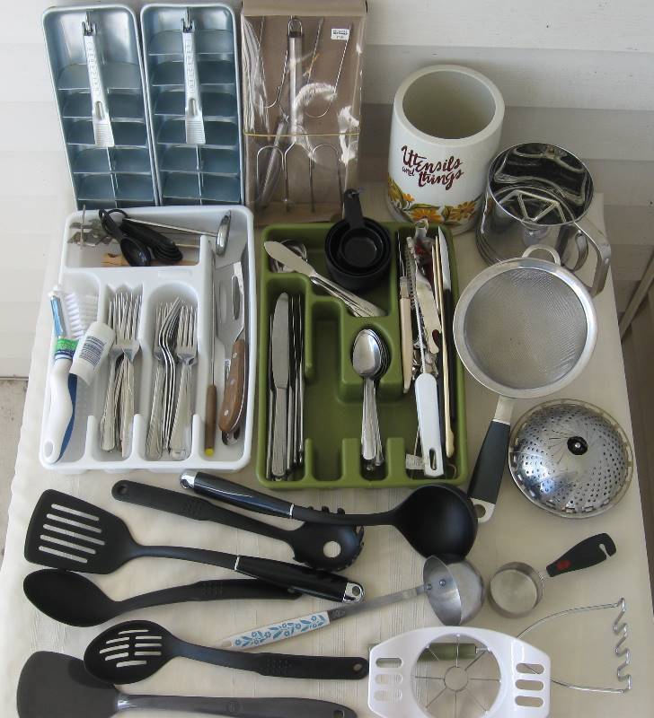 lot 147 image: Flatware & Cooking Utensils Lot #2