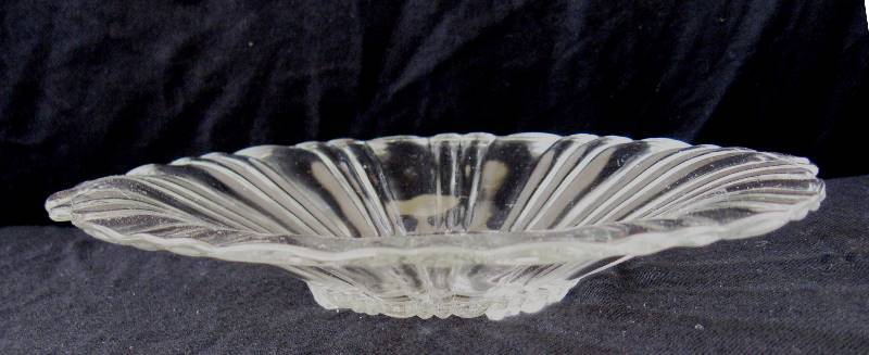 lot 163 image: 2 vintage, handled, shallow glass serving bowls