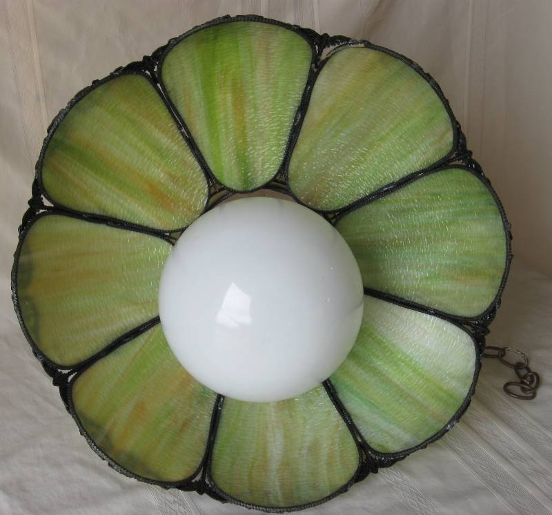lot 126 image: Vintage, hanging slag glass ceiling fixture