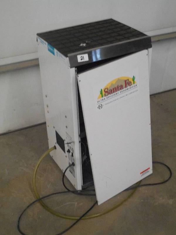 lot 21 image: SanteFe Ultra Efficient 115Volt Com...