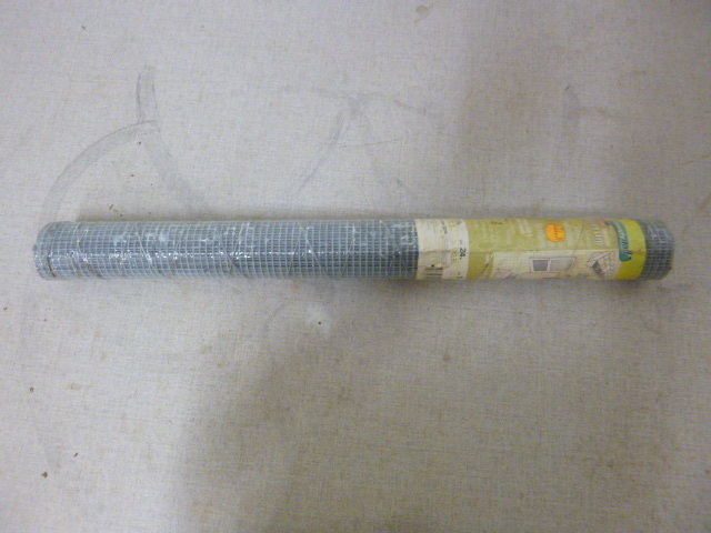 lot 72 image: Metal Hardware Cloth
