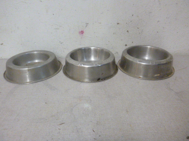 lot 110 image: 3 Stainless Steel Dog Bowls
