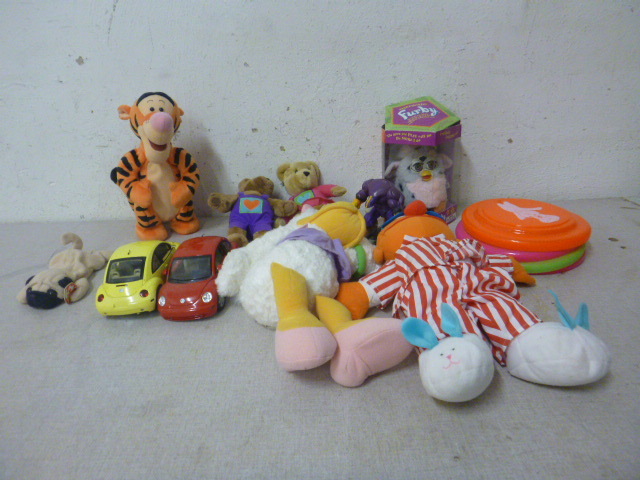 lot 116 image: Miscellaneous Toys
