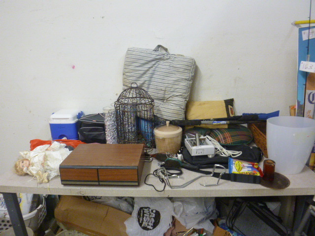 lot 121 image: Miscellaneous Items