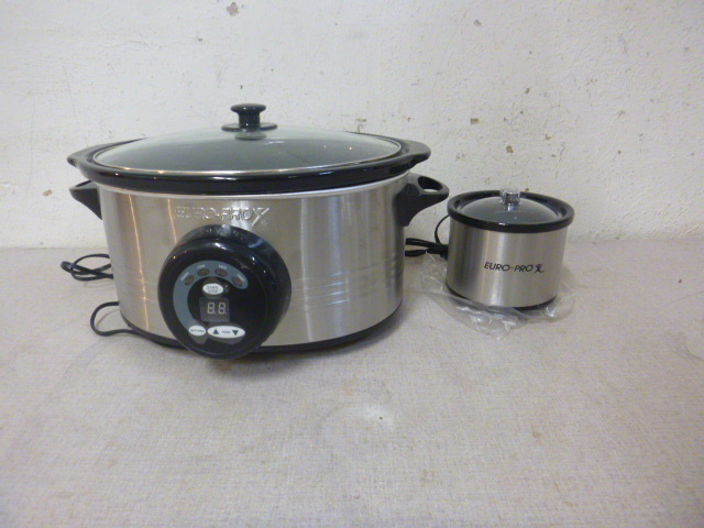 lot 124 image: Euro-Pro Crock Pot