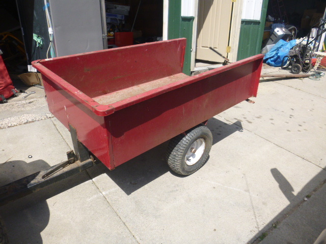 lot 139 image: Yard Trailer with Dump