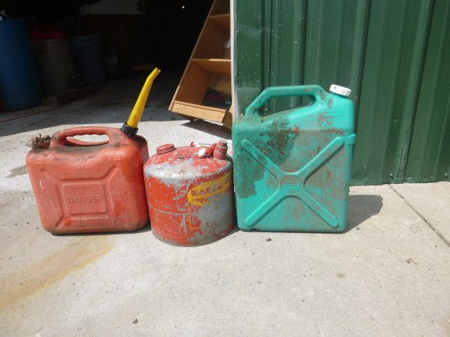 lot 141 image: 2 Gas Cans and Water Jug