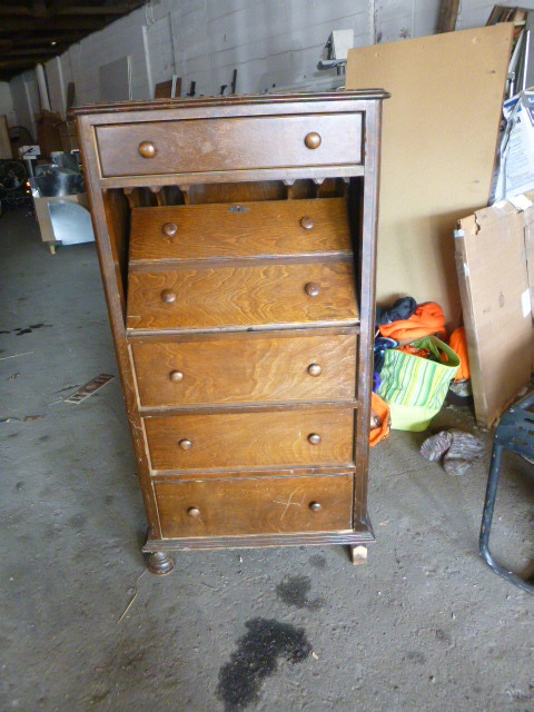 lot 155 image: Vintage DresserDesk