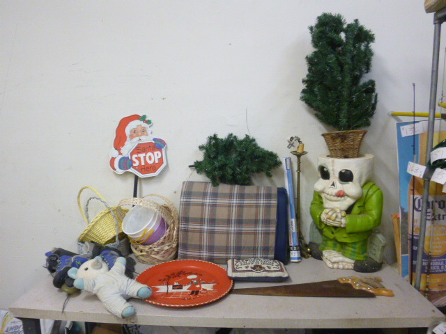 lot 158 image: Miscellaneous Items