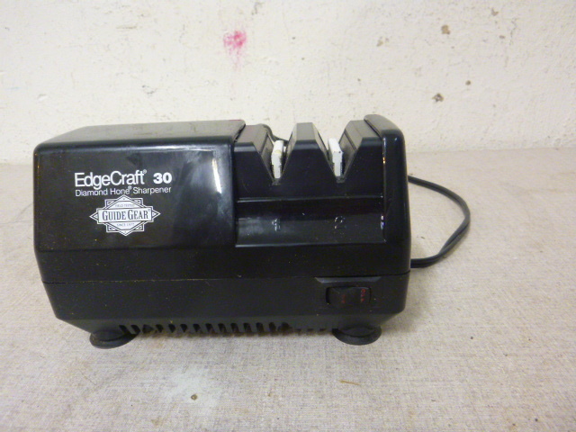 lot 172 image: EdgeCraft 30 Diamond Hone Sharpener