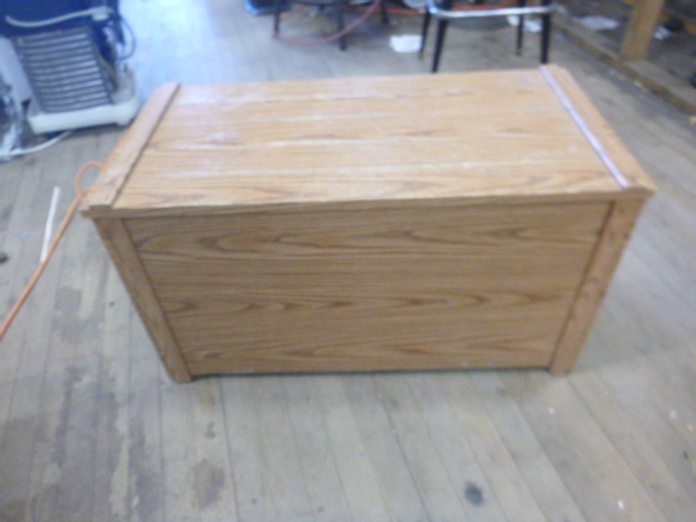 lot 202 image: Storage Bench