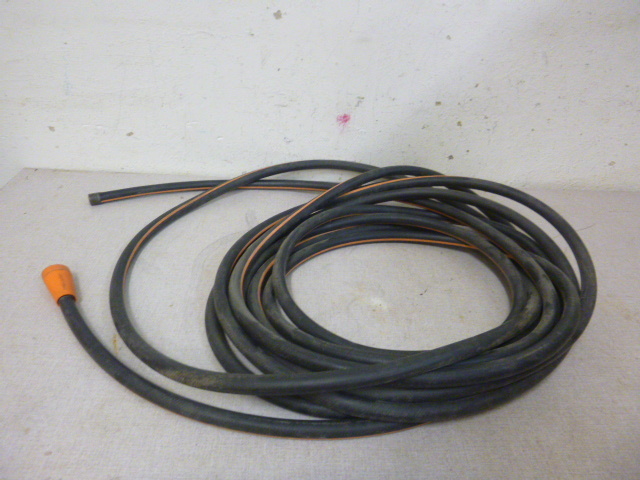 lot 204 image: Fiskars Garden Hose