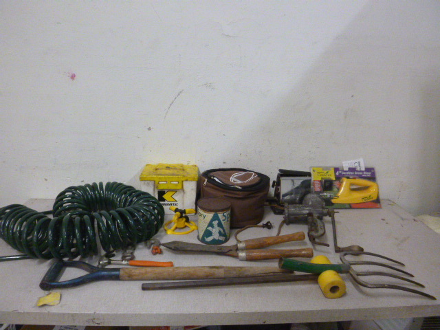 lot 207 image: Miscellaneous Items