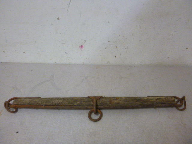 lot 219 image: Evener