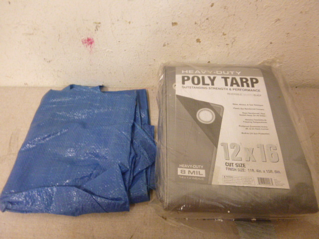 lot 226 image: Tarp