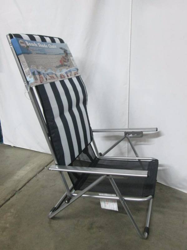 Quik Chair Beach Chair - Striped Navy Blue  August High End Store Returns #3  K-BID