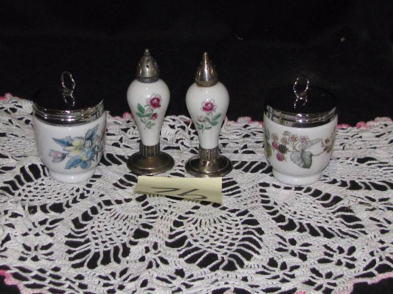 Egg coddlers & saltPepper
