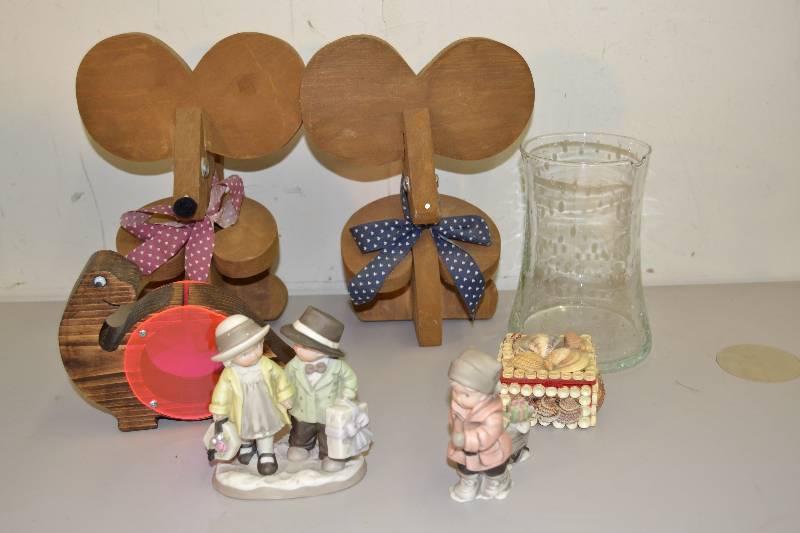 Knick Knacks