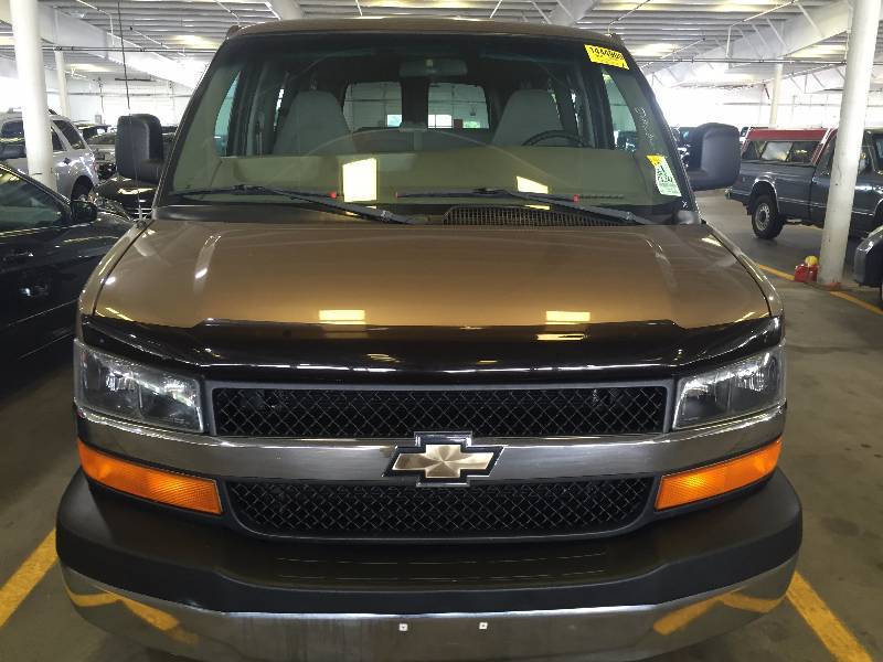 2003 Chevrolet G1500 Passenger Van