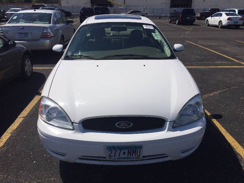 2006 Ford Taurus SE