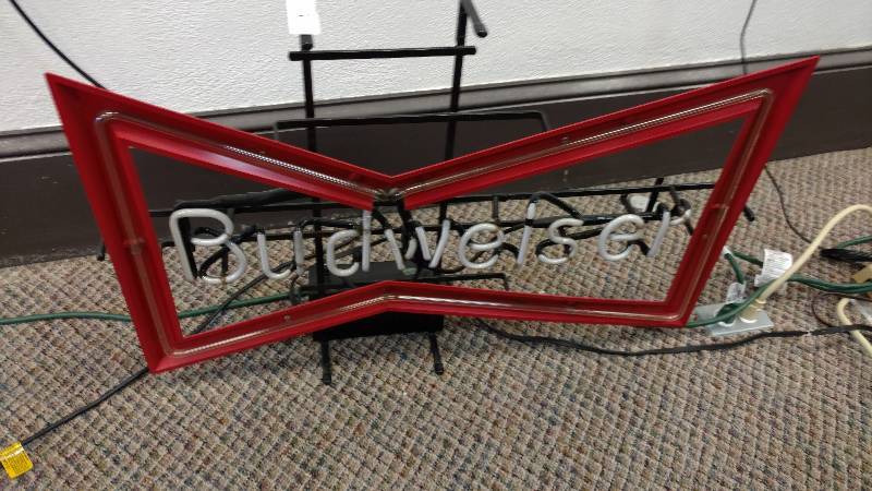 lot 1 image: Vintage Budweiser Bowtie Neon Sign