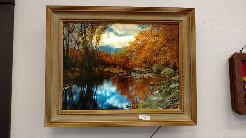 lot 8 image: Vintage Illumineer Mural Hanging