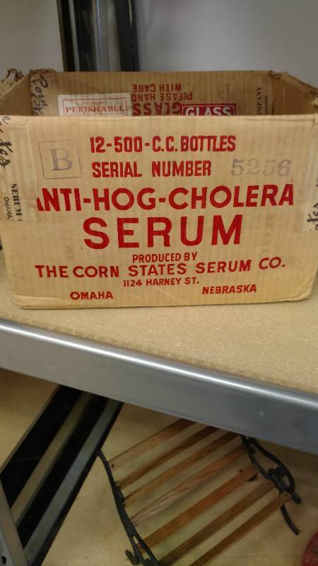 lot 30 image: AntiqueVintage Vet Supplies
