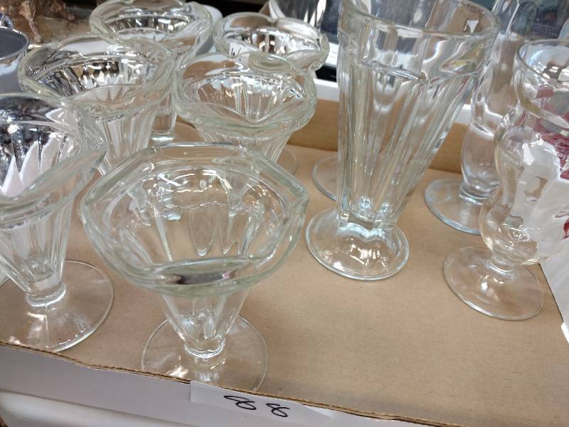 lot 88 image: Malt Glass Lot