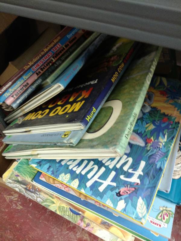 lot 146 image: Large Book Lot