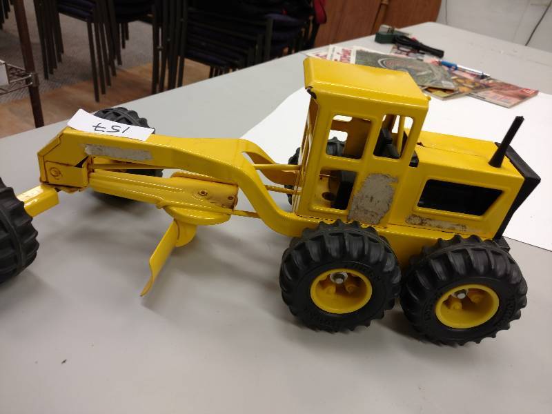 lot 157 image: Vintage Tonka Road Grader